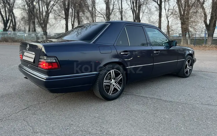 Mercedes-Benz E 280 1994 годаfor3 200 000 тг. в Алматы