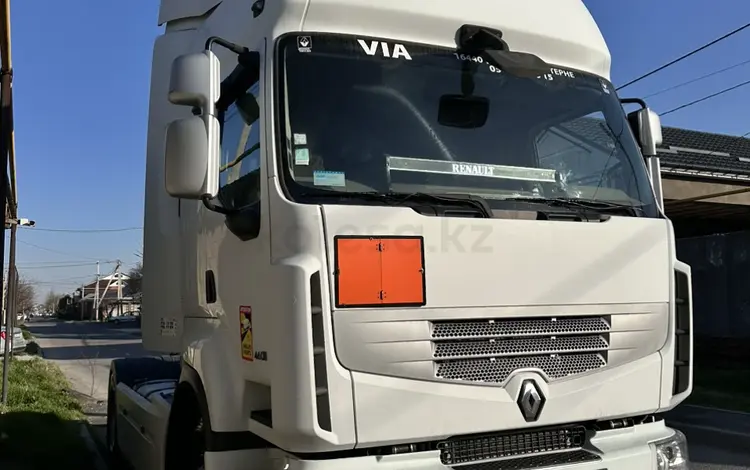 Renault  Premium 2010 года за 11 500 000 тг. в Шымкент