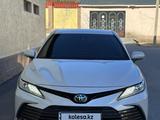 Toyota Camry 2021 года за 16 700 000 тг. в Шымкент