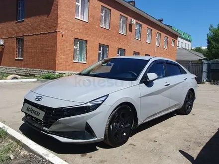 Hyundai Elantra 2021 года за 13 000 000 тг. в Актобе