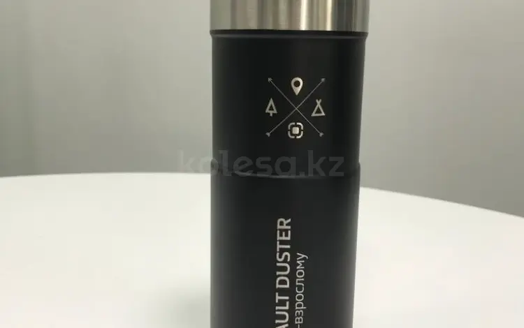 Термокружка Renault 7717000975 0.47 л черный за 30 000 тг. в Астана