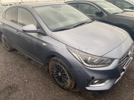 Hyundai Accent 2018 года за 6 680 000 тг. в Алматы – фото 2