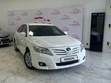 Toyota Camry 2011 года за 7 300 000 тг. в Атырау