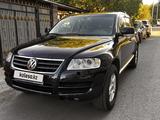 Volkswagen Touareg 2005 года за 5 500 000 тг. в Алматы