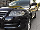 Volkswagen Touareg 2005 года за 5 500 000 тг. в Алматы – фото 2