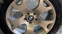 Зимний комплект шин с дисками R19 на BMW за 250 000 тг. в Караганда – фото 5