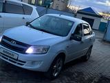 ВАЗ (Lada) Granta 2190 2013 годаүшін1 600 000 тг. в Актобе – фото 2