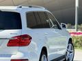 Mercedes-Benz GL 400 2015 годаfor26 100 000 тг. в Астана – фото 32