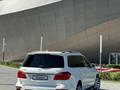 Mercedes-Benz GL 400 2015 годаfor26 100 000 тг. в Астана – фото 33