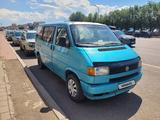 Volkswagen Caravelle 1993 годаүшін3 300 000 тг. в Караганда – фото 2
