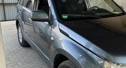 Suzuki Grand Vitara 2005 годаүшін4 000 000 тг. в Алматы – фото 2