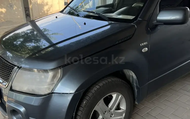 Suzuki Grand Vitara 2005 годаүшін3 500 000 тг. в Алматы