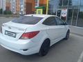 Hyundai Solaris 2013 года за 1 800 000 тг. в Уральск – фото 4
