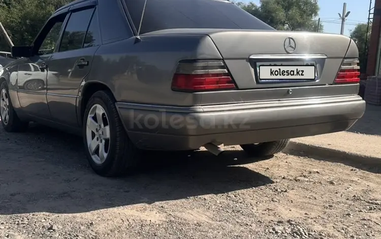 Mercedes-Benz E 220 1993 годаfor2 700 000 тг. в Талгар