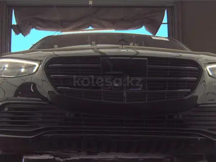 Mercedes-Benz S 580 4MATIC 2022 года за 42 000 000 тг. в Алматы – фото 3