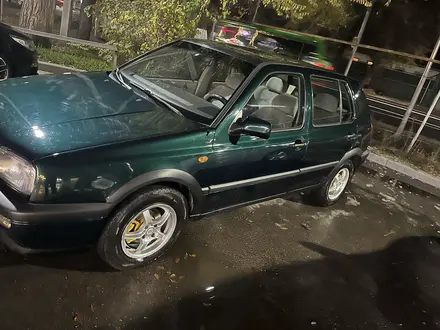 Volkswagen Golf 1996 года за 2 500 000 тг. в Алматы – фото 10