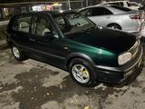 Volkswagen Golf 1996 годаfor2 500 000 тг. в Алматы