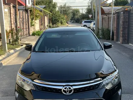 Toyota Camry 2017 года за 12 000 000 тг. в Алматы