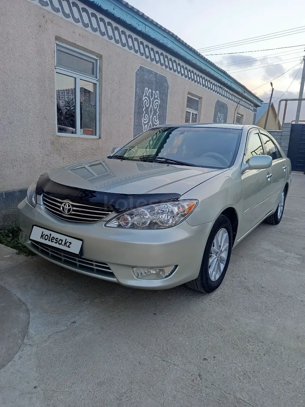 Toyota Camry, 2004