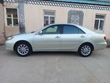 Toyota Camry 2004 годаүшін4 750 000 тг. в Мерке – фото 2