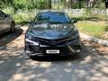 Toyota Camry 2021 года за 13 200 000 тг. в Караганда – фото 3