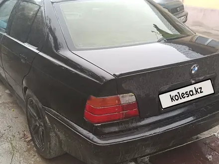 BMW 325 1992 года за 1 700 000 тг. в Алматы – фото 2