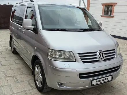 Volkswagen Multivan 2007 года за 11 000 000 тг. в Жанаозен – фото 3