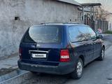 Kia Carnival 2001 годаүшін1 100 000 тг. в Шымкент – фото 2