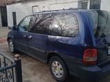 Kia Carnival 2001 годаүшін1 100 000 тг. в Шымкент – фото 3