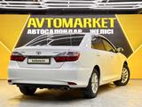 Toyota Camry 2015 года за 10 150 000 тг. в Астана – фото 4