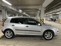 Volkswagen Golf 2006 годаүшін3 800 000 тг. в Алматы