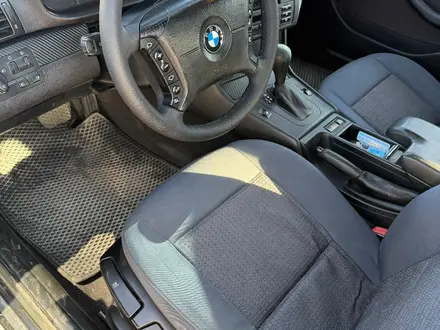 BMW 320 2002 года за 3 600 000 тг. в Алматы – фото 18