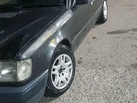 Mercedes-Benz E 230 1989 года за 1 100 000 тг. в Мерке – фото 16