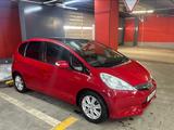 Honda Jazz 2011 года за 7 100 000 тг. в Алматы – фото 2