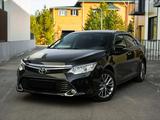 Toyota Camry 2016 года за 12 850 000 тг. в Астана – фото 2