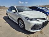 Toyota Camry 2023 года за 17 500 000 тг. в Алматы – фото 2