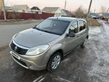 Renault Sandero 2013 года за 2 750 000 тг. в Уральск – фото 2