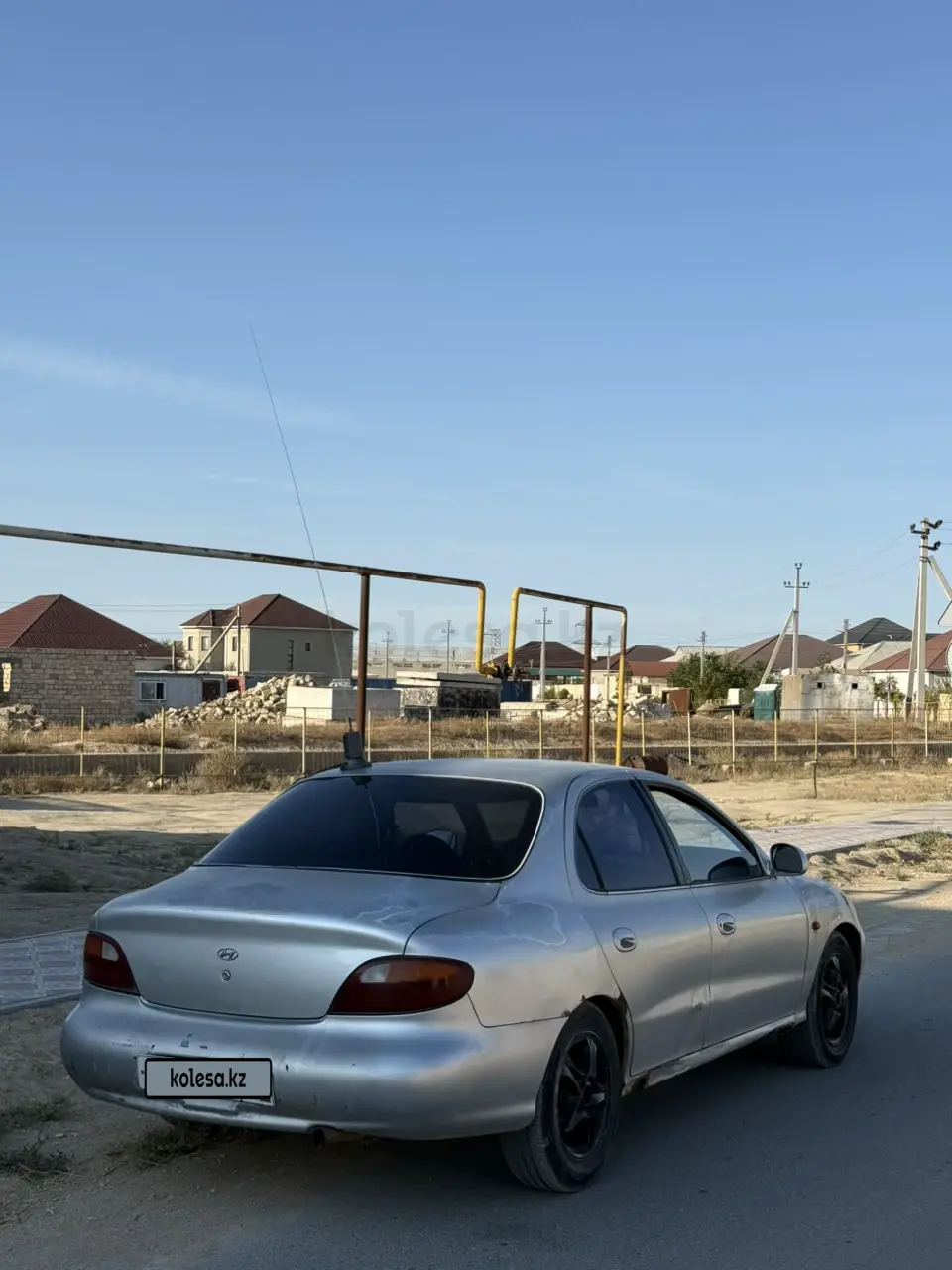 Hyundai Elantra, 1999