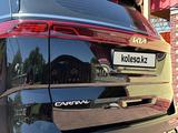 Kia Carnival 2022 года за 22 000 000 тг. в Алматы – фото 5