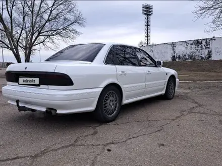 Mitsubishi Sigma/Magna 1994 года за 1 500 000 тг. в Астана – фото 2