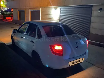 ВАЗ (Lada) Granta 2190 2013 года за 1 890 000 тг. в Караганда – фото 4