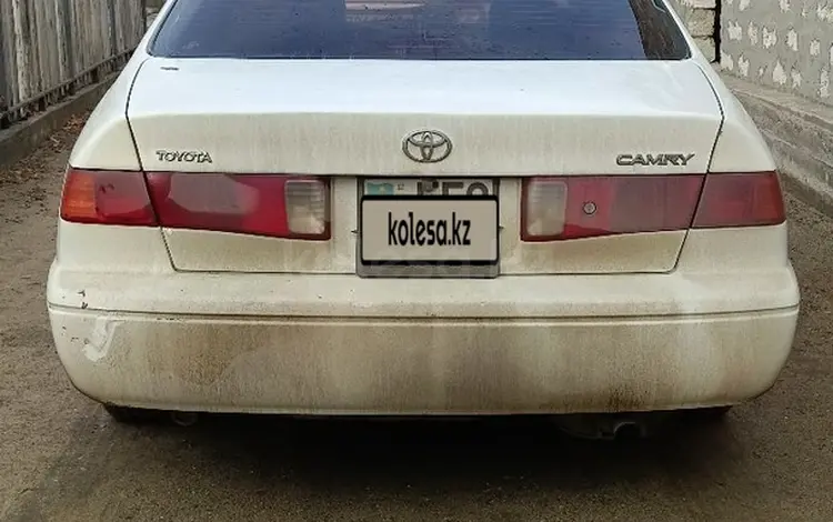 Toyota Camry 2001 годаfor3 400 000 тг. в Актобе