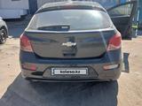 Chevrolet Cruze 2012 года за 3 500 000 тг. в Семей – фото 2