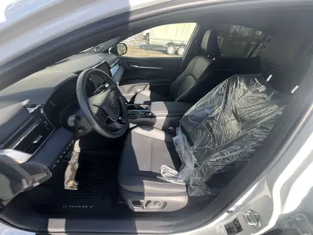 Toyota Camry 2025 года за 23 800 000 тг. в Актобе – фото 4