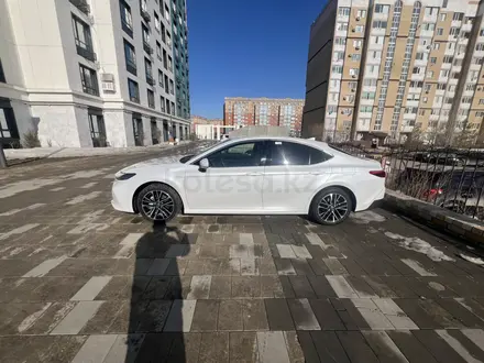 Toyota Camry 2025 года за 23 800 000 тг. в Актобе – фото 2
