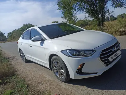 Hyundai Elantra 2018 года за 8 000 000 тг. в Алматы – фото 4