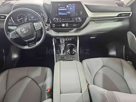 Toyota Highlander 2021 года за 20 500 000 тг. в Алматы – фото 8