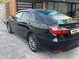 Toyota Camry 2017 года за 12 500 000 тг. в Алматы – фото 3