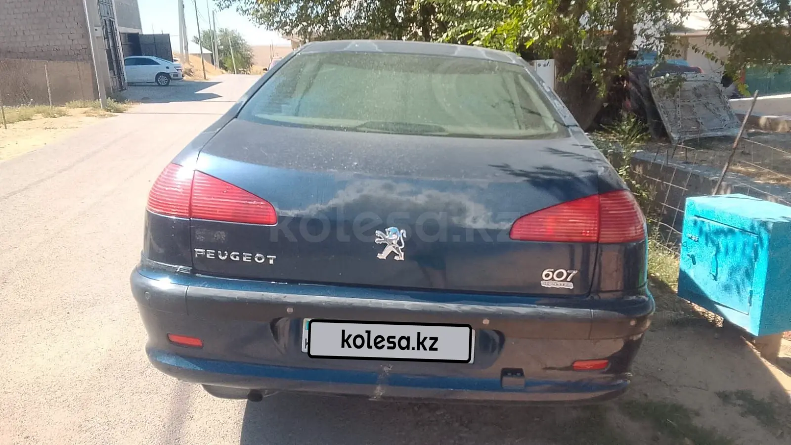 Peugeot 607, 2000