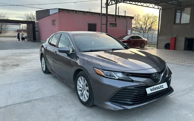 Toyota Camry 2018 года за 12 000 000 тг. в Тараз